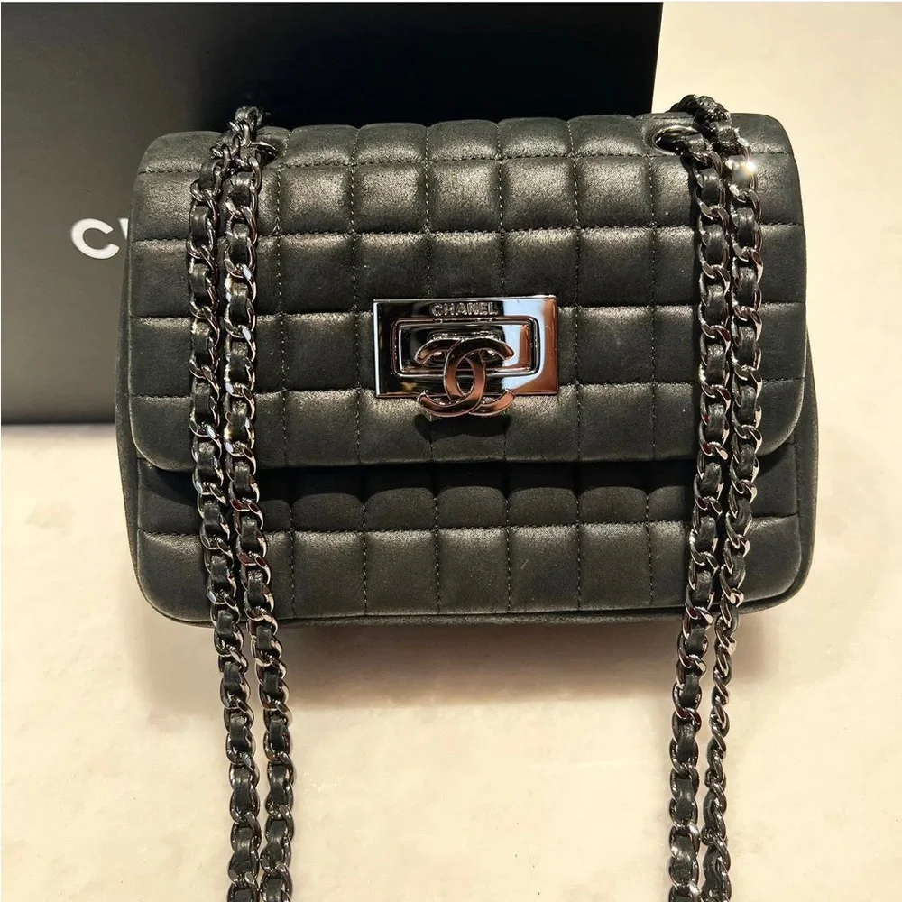 CHANEL,❌SOLD❌LIMITED EDITION, BUBBLE COLLECTION - Picture 1 of 14